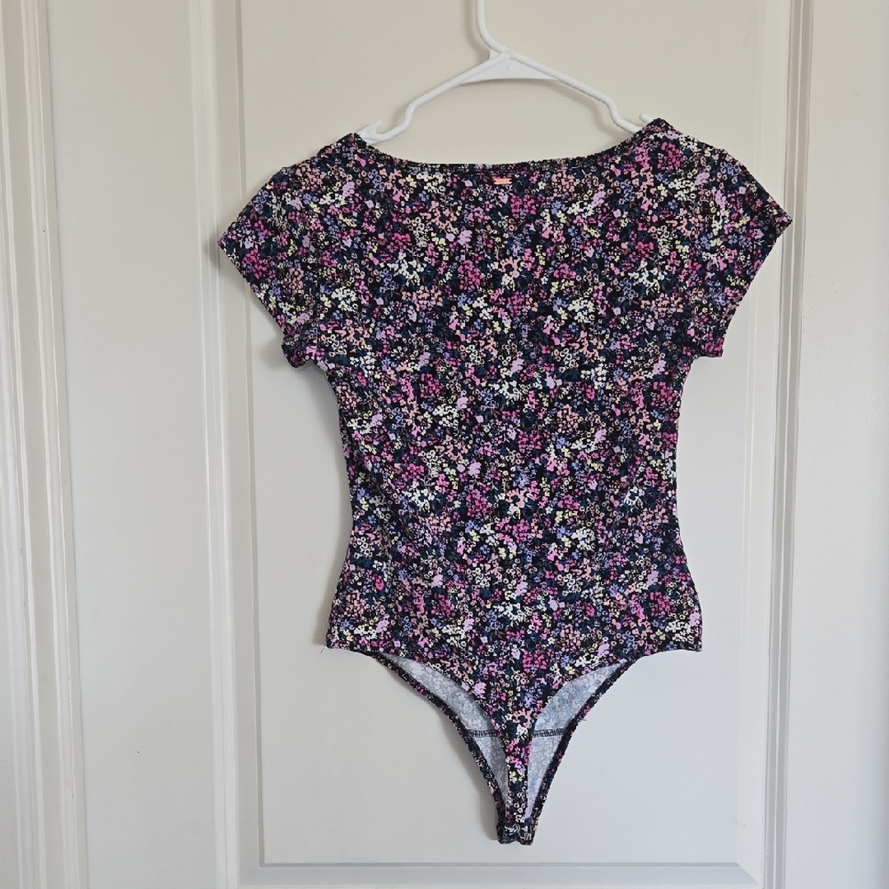 PINK Victoria's Secret Multicolor Floral Bodysuit- Med - Picture 3 of 5
